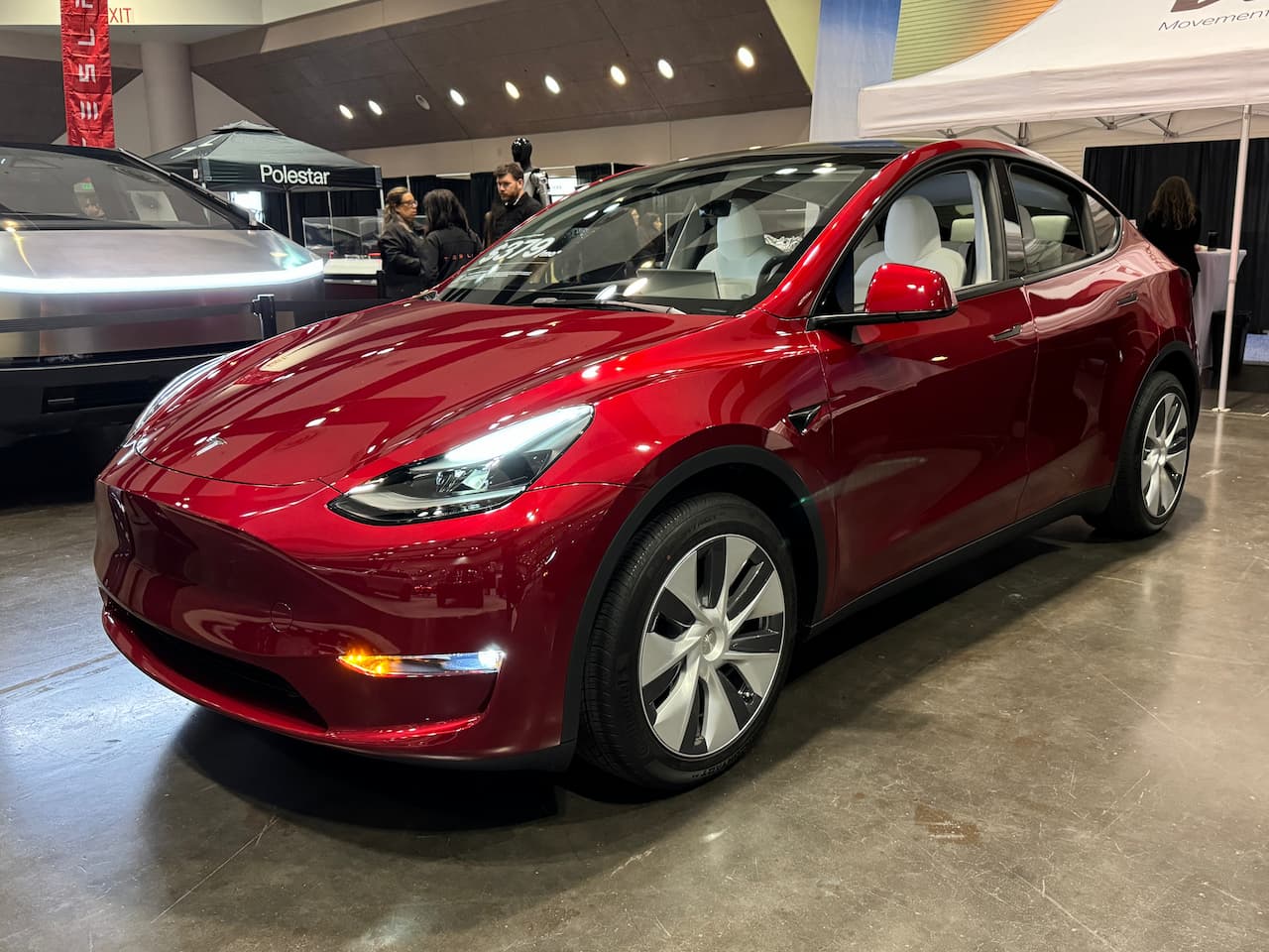 Ultra Red 2024 Tesla Model Y 2024